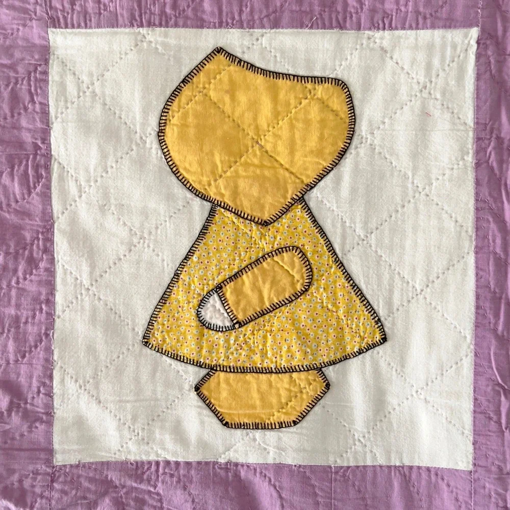 Vintage Antique Sunbonnet Sue Quilt Hand Quilted Embroidered Feedsacks Lavender